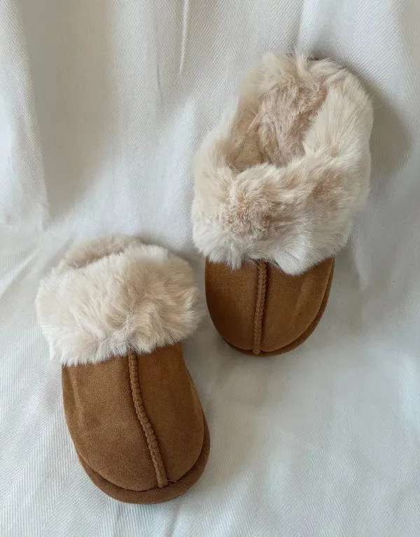 AMBER | COZY SLIP-ON SLIPPERS