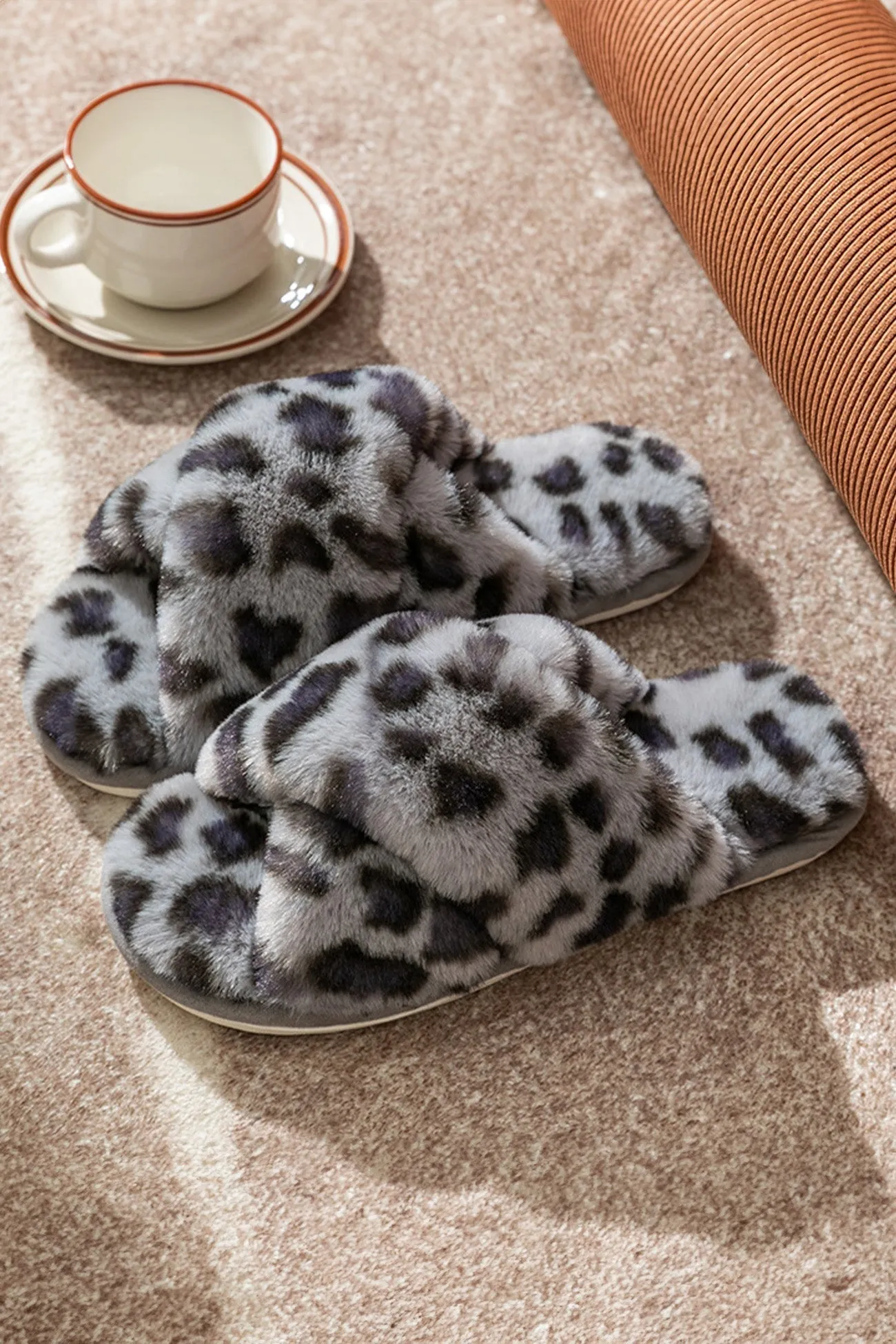 Amozae-Leopard Print Cross Strap Fuzzy Slippers