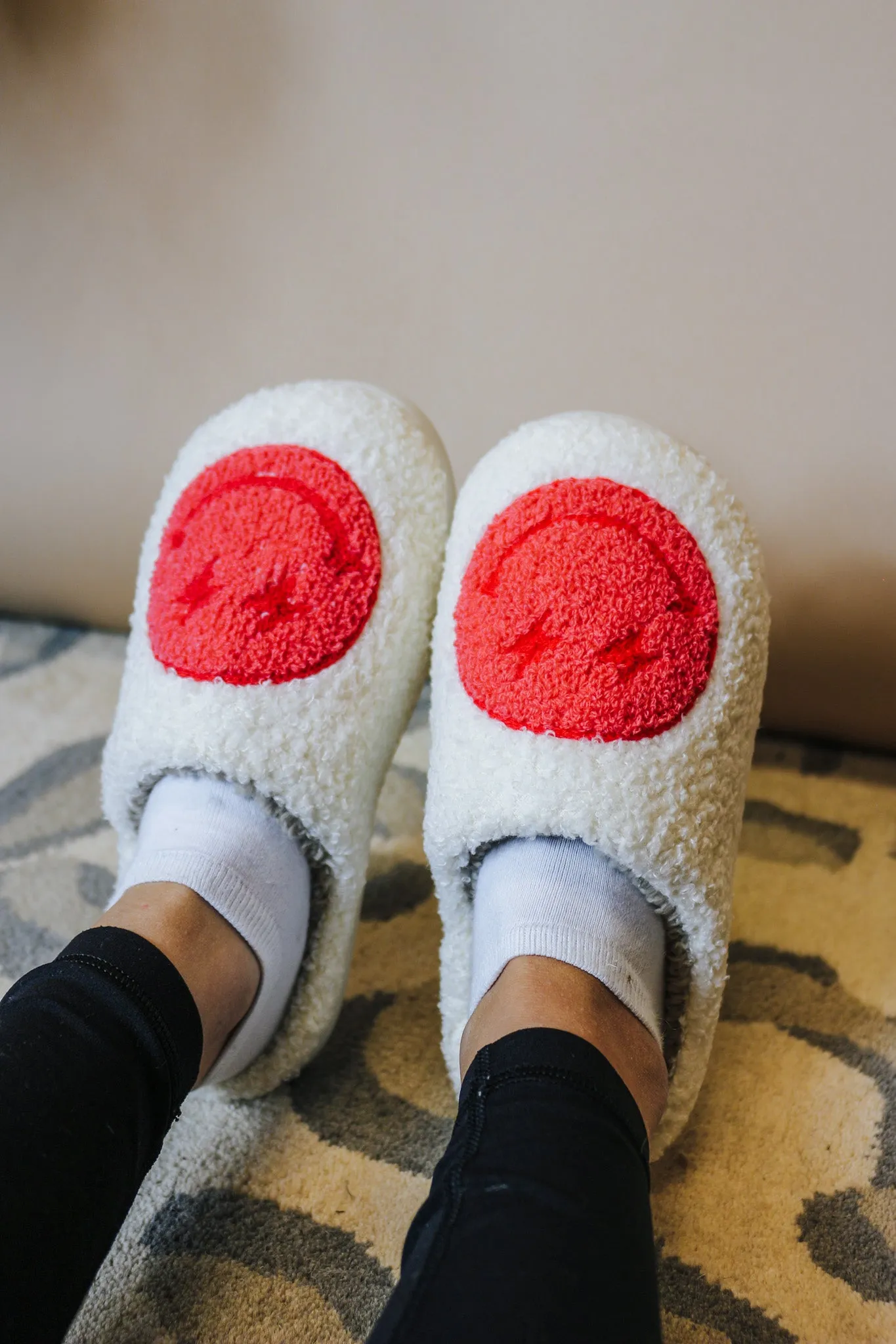 Cozi White MIA Slippers -2 Colors