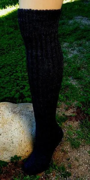 Luxurious Alpaca Knee-High Socks: Ultimate Comfort and Warmth