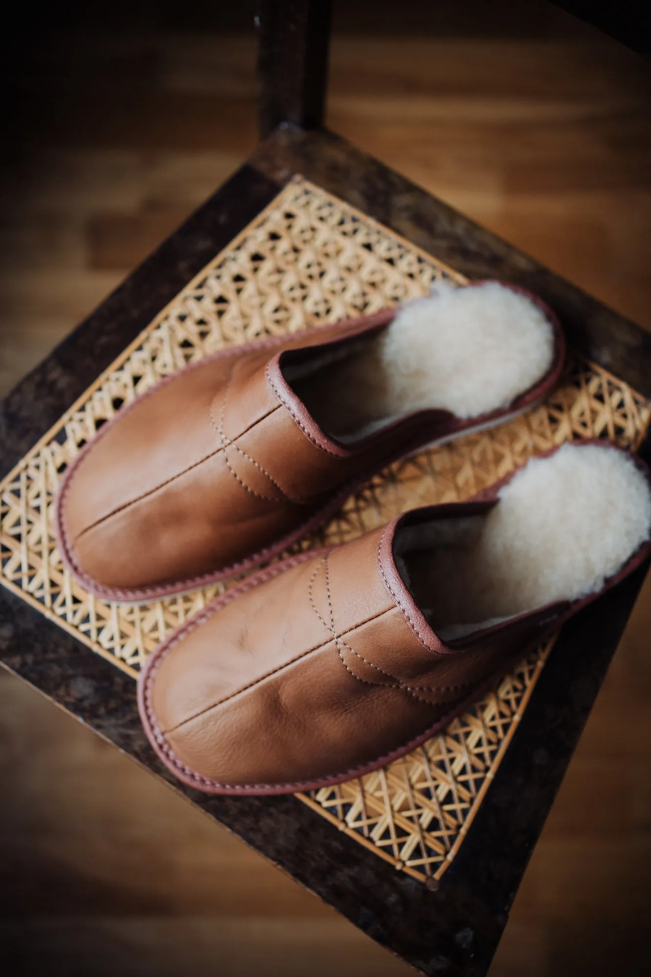 Men's Slippers leather and wool, caramel