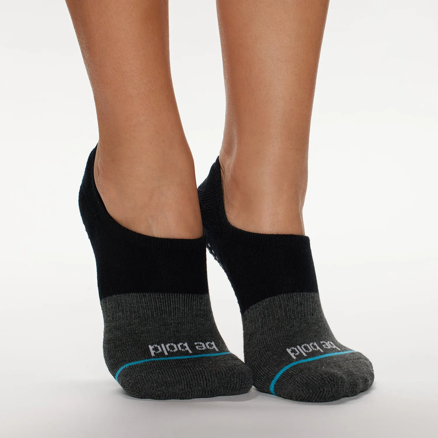 **No Show** Be Bold Quinn Grip Socks (Sparrow)