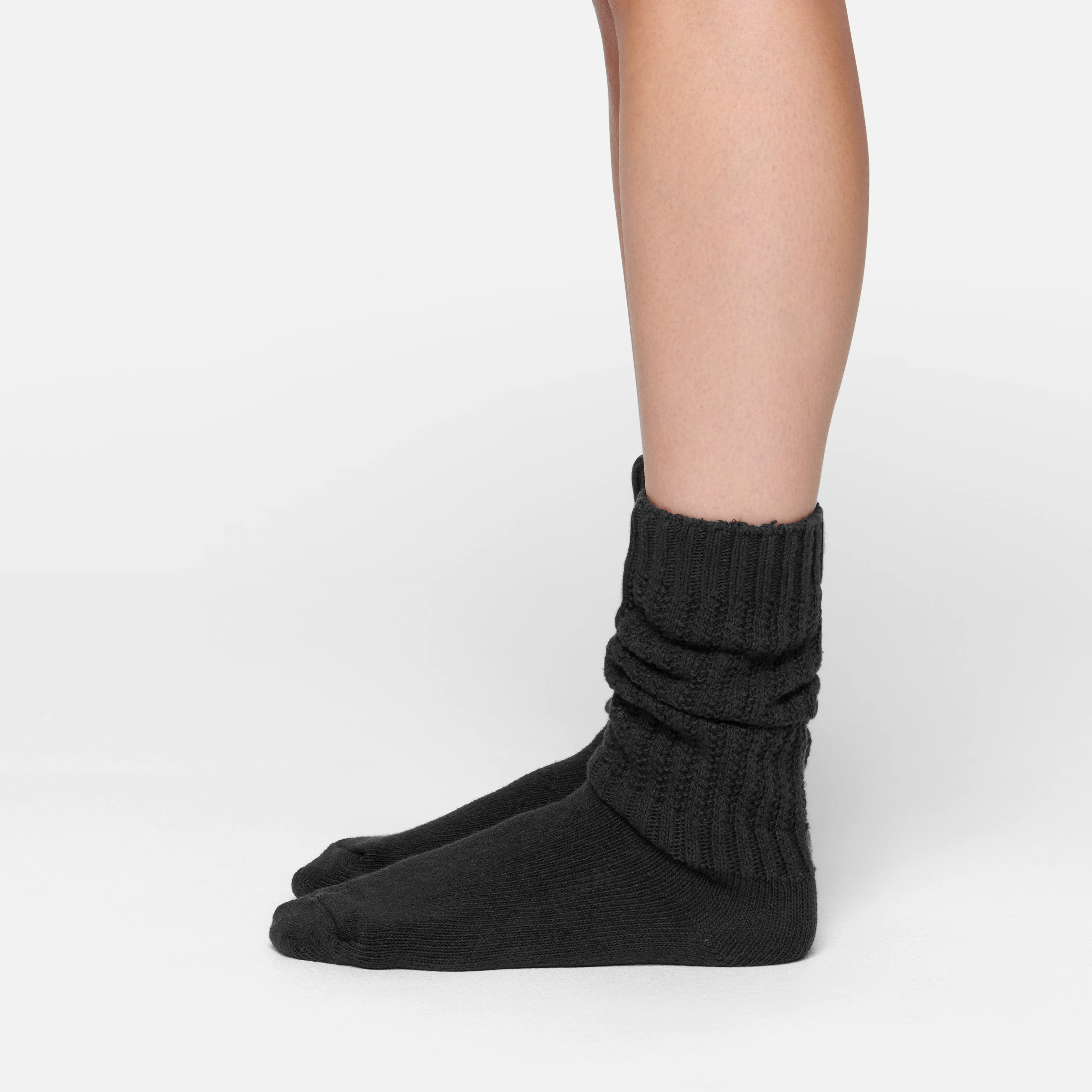 SLOUCHY CABLE SOCK | SOOT