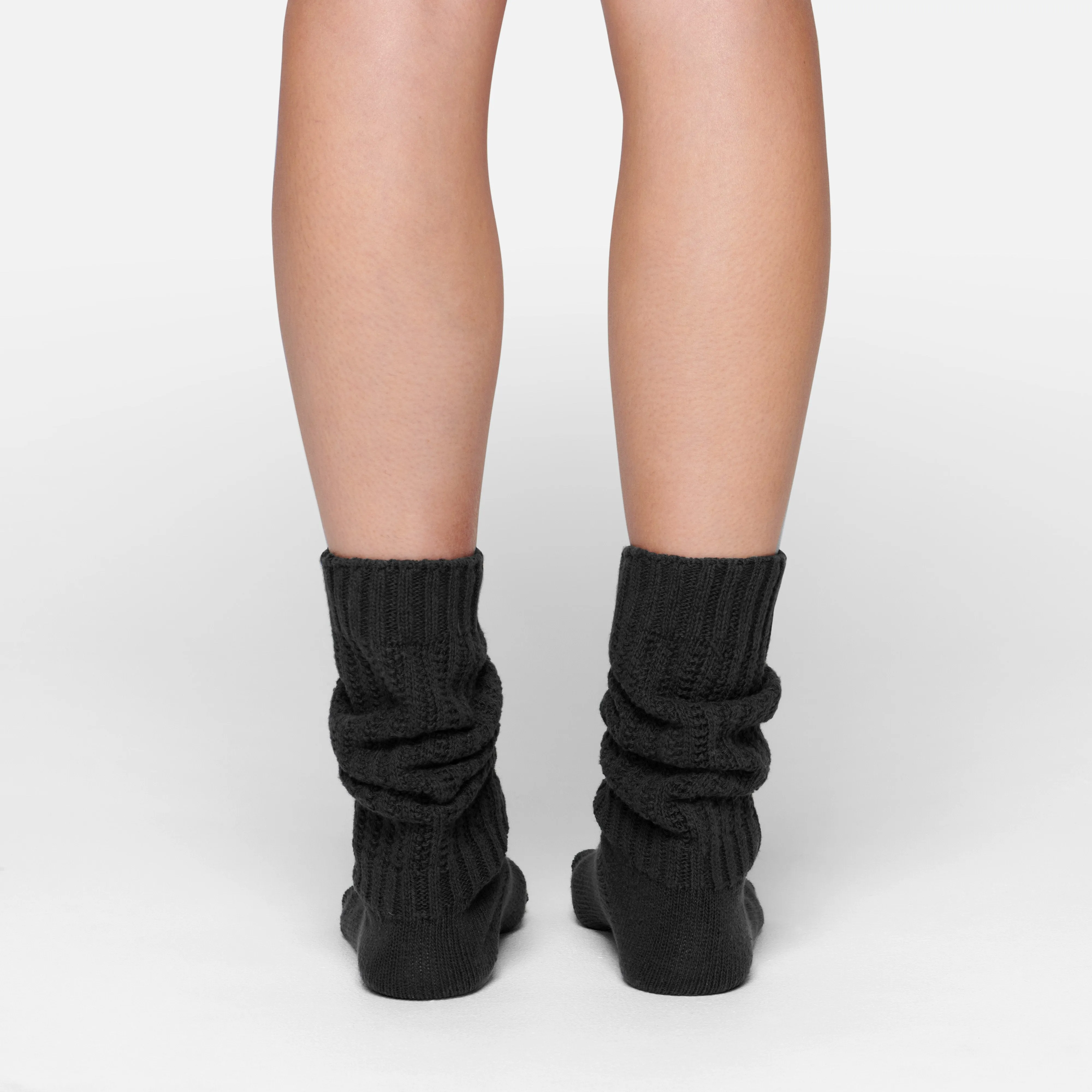 SLOUCHY CABLE SOCK | SOOT