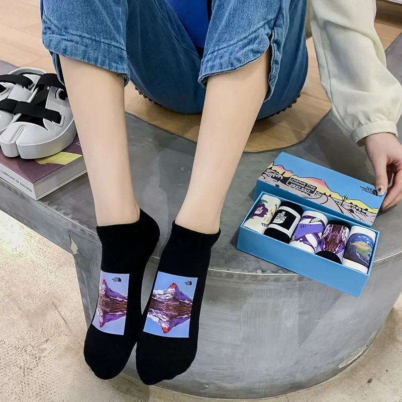 Trendy Boxed Back Socks