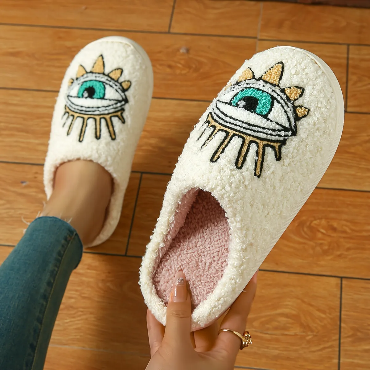 Winter Plush Slippers With Letter & Eye & Floral Design, Cozy & Warm Closed Toe Fuzzy Shoes, Comfy Indoor Floor Slippers